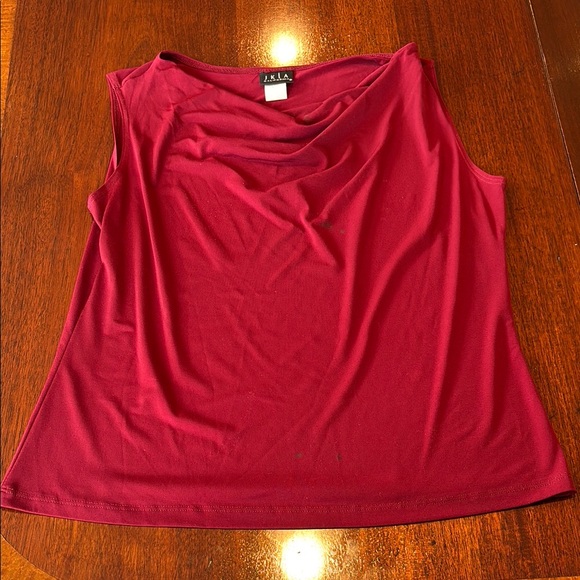 JKLA Red Sleeveless Top - Picture 1 of 3